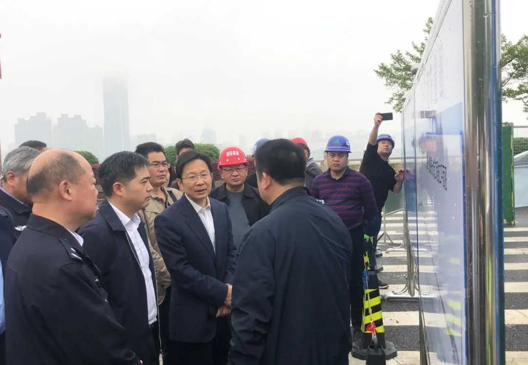 2.webp.jpg 2.webp.jpg